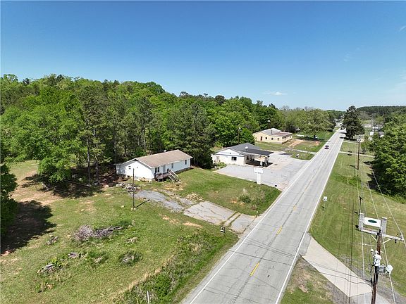 4th image of 13352 Highway 76 W
