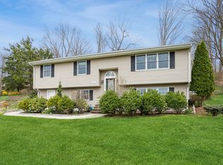 101 Stony Hill Rd, Brookfield, CT 06804