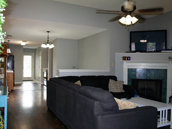 3rd image of 5791 Kayla Dr