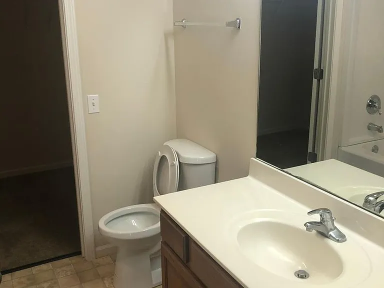 Manor Homes — Photo 32