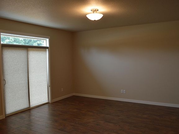 4th image of 5906 NE 58th Ave