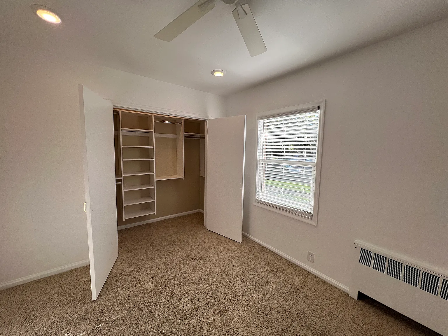 2 bed, 1000 sqft, $1,200 — Photo 4