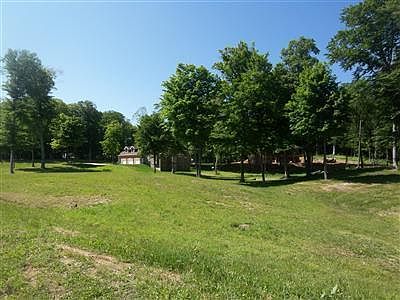 4th image of 9080 Lakewood Trl
