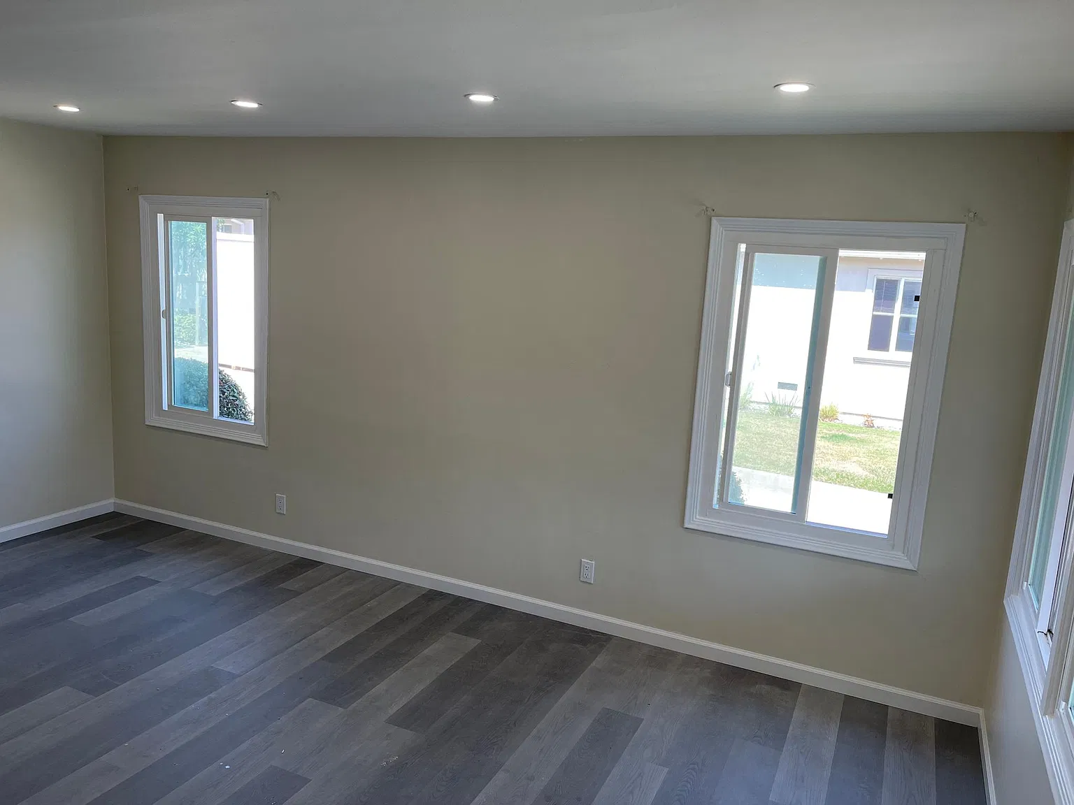 2 bed, 1000 sqft, $3,850 — Photo 4
