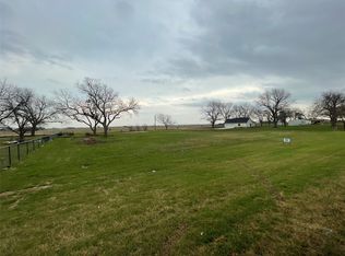 5283 Old Town Rd, Whitesboro, TX 76273