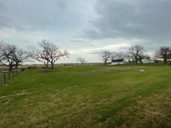 5283 Old Town Rd, Whitesboro, TX 76273