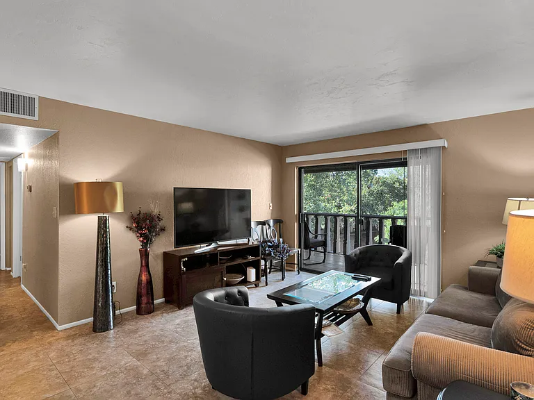 8649 E Royal Palm Rd #225 — Photo 7