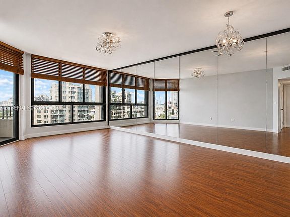 5th image of 520 Brickell Key Dr APT A1113