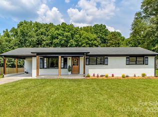 2610 Fairgreen Dr, Gastonia, NC 28056
