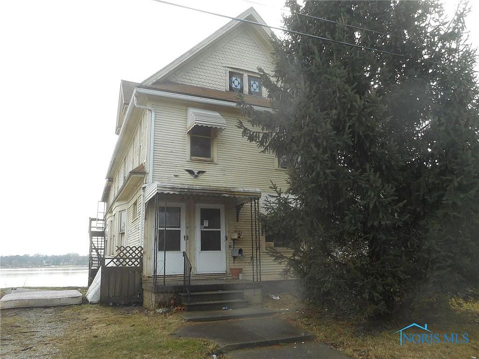 1st image of 2533 Broadway St