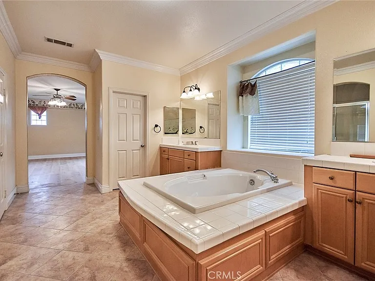 7238 San Carmela Ct — Photo 34