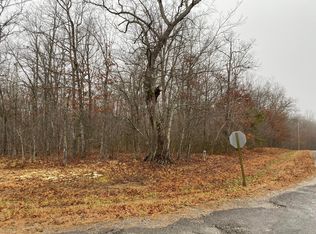 Pond Rd, Monterey, TN 38574