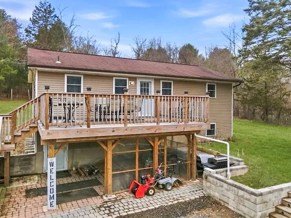 929 Gilbert Rd, Effort, PA 18330