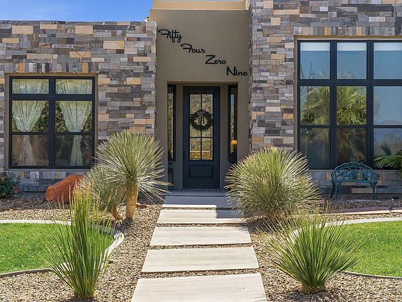 3rd image of 5409 W Copper Cliffs Way