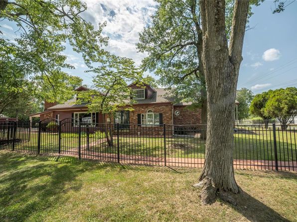 400 West St, New London, MO 63459