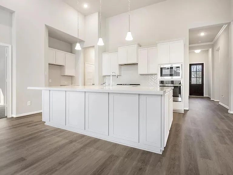 7918 Summit Trail Ln — Photo 5