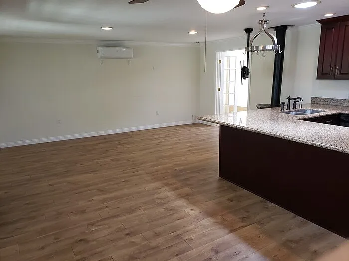 4490 Pomona Ave #B — Photo 7