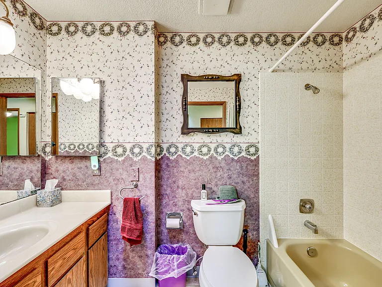 21988 Urdahl Rd NW — Photo 16