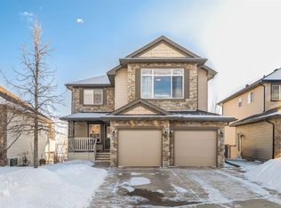 515 N Crystal Green Mews, Okotoks, AB T1S2K6