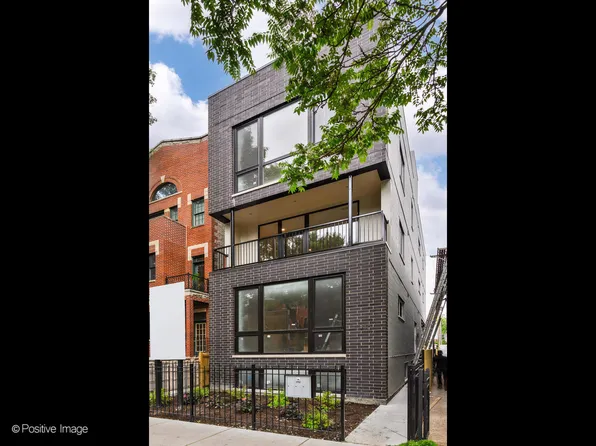 910 N Wood St #3, Chicago, IL 60622