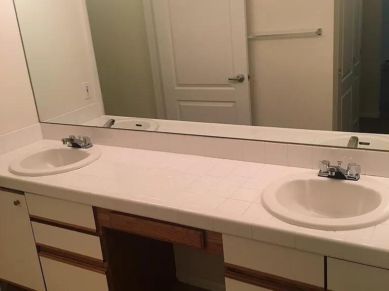 5104 Elk Ln #5104 — Photo 5