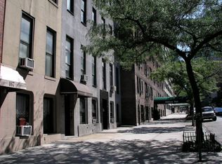467 W 57th St APT 1B, New York, NY 10019