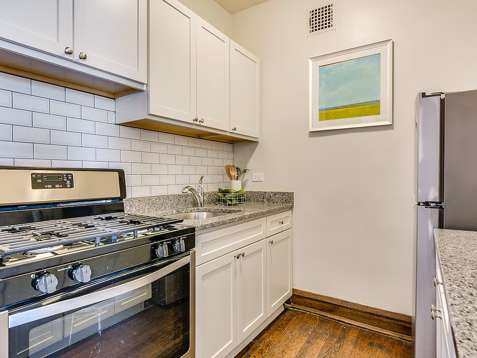 1363 East 53 Updated Kitchen