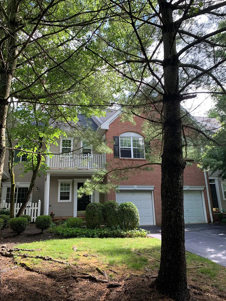 Building Photo - 52 McComb Rd #52