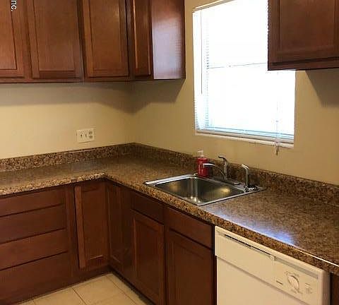 5th image of 3116 Ila Ln