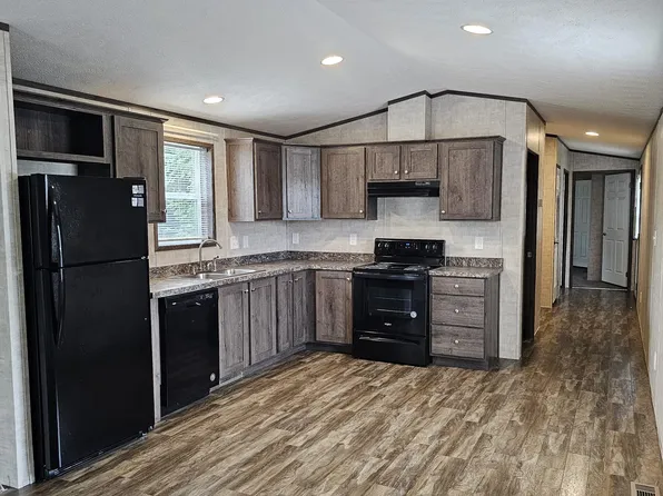 Kelly Village, 122 Shirley Way #6d5d084ef, Bradenville, PA 15620