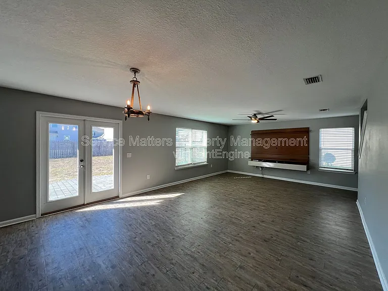 5881 Old Plantation Ct — Photo 10