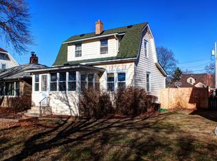 1420 Arona St, Saint Paul, MN 55108