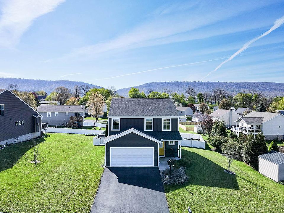 1st image of 107 Shady Hollow Dr