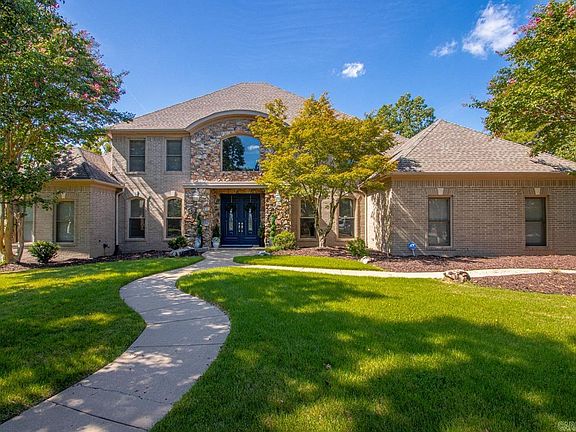 2nd image of 20 Latour Ln