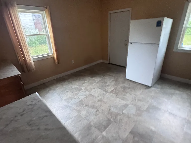 916 N Euclid Ave #916 — Photo 3