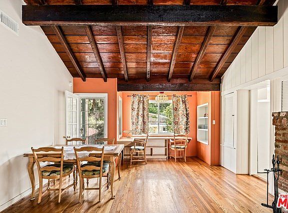 Dining Area + built-in workspace
