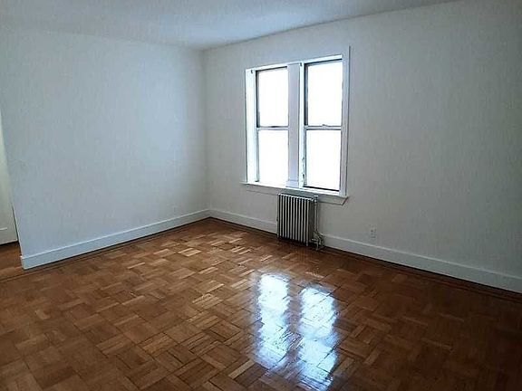 4th image of 2100 Beekman Pl #6BB