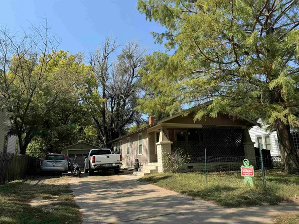 2047 S Washington Ave, Wichita, KS 67211