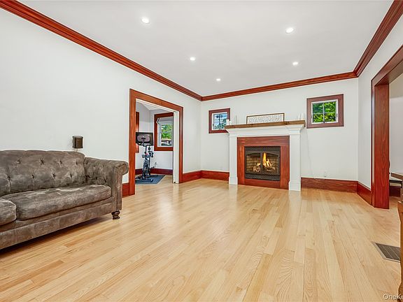 5th image of 134 Singworth Street