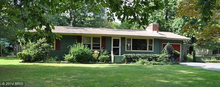1st image of 15 Woodland Dr