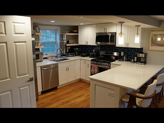 2nd image of 83 Beach St #83