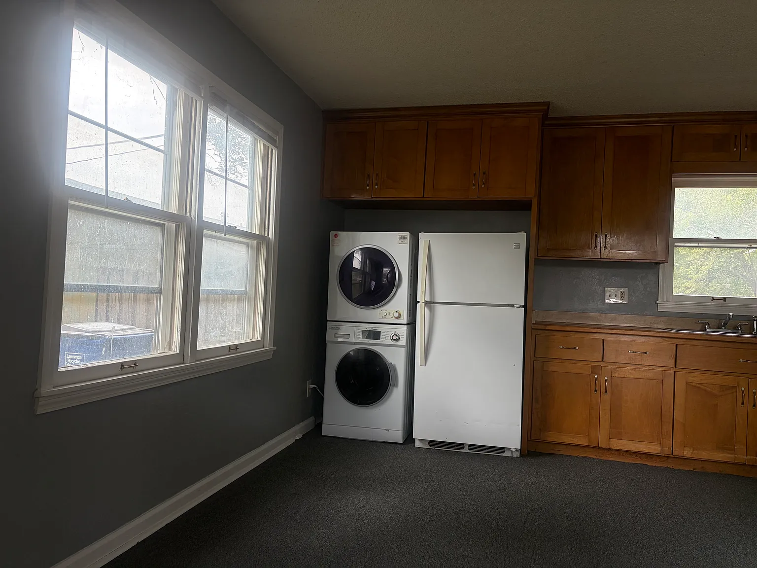 1 bed, 384 sqft, $1,100 — Photo 2