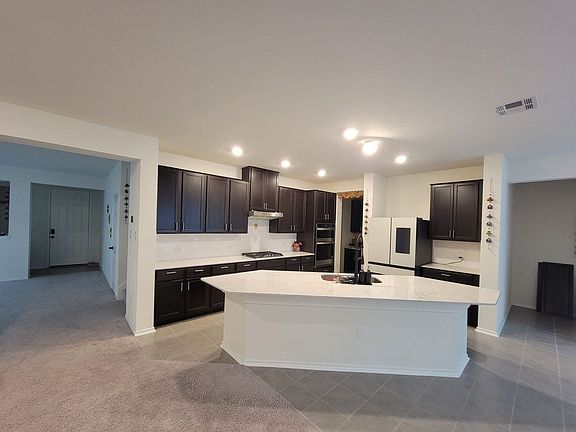 2nd image of 4633 Teverola Dr