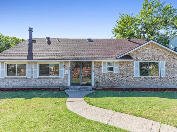 2824 Live Oak Dr, Mesquite, TX 75150