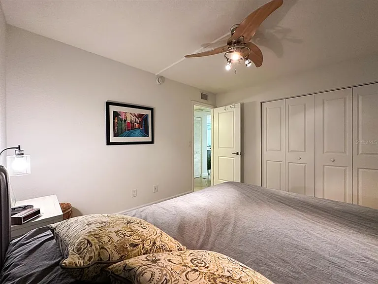 7920 Sun Island Dr S #102 — Photo 26