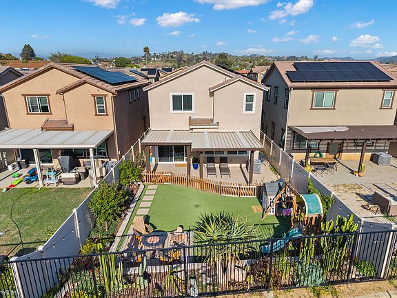 2nd image of 5428 Meridian Pl