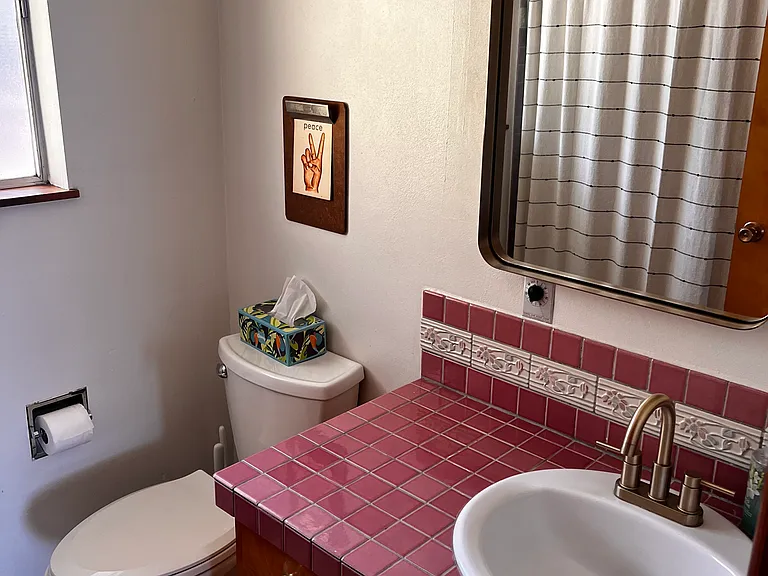 615 SE Oak St — Photo 16
