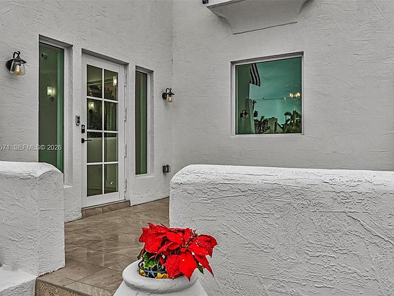 3rd image of 1636 SW 9th St