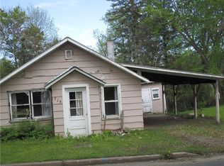 719 E 2nd St S, Ladysmith, WI 54848