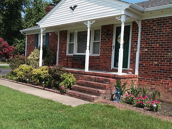 2nd image of 7064 Marie Ln